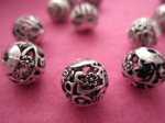 画像1: ビーズクラブ ロンデル メタルビーズ 球形 花 透かし 銀 15個 11mm ブレスレット ネックレス 金具 金属ビーズ パーツ  (1)