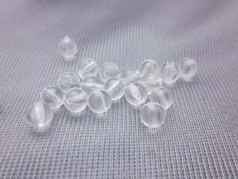 画像1: ビーズクラブ プラスチックビーズ クリア 丸型 5mm 100個 (1)