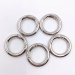 画像4: 5個 カラビナ 丸型 25mm 銀 キーホルダー おしゃれ ポーチ 手芸 パーツ ハンドメイド ビーズクラブ (4)