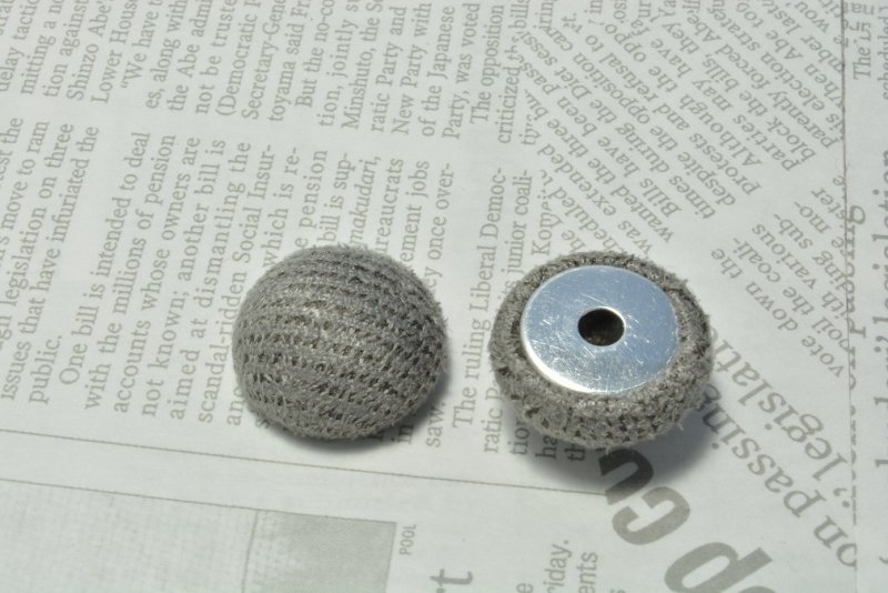 画像3: ビーズクラブ ドーム型 コーデュロイ カボション グレー 15mm 2個 ボタン ピアス イヤリング ラウンド パーツ (3)