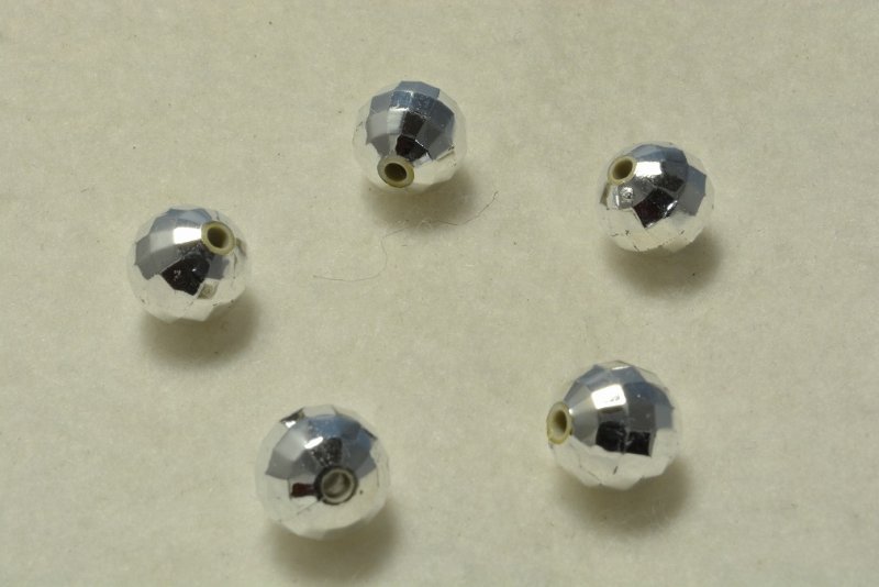 画像2: ビーズクラブ アクリル ビーズ 多面大 シルバー 15個 10mm  ピアス イヤリング パーツ ハンドメイド プラビーズ 通販 (2)