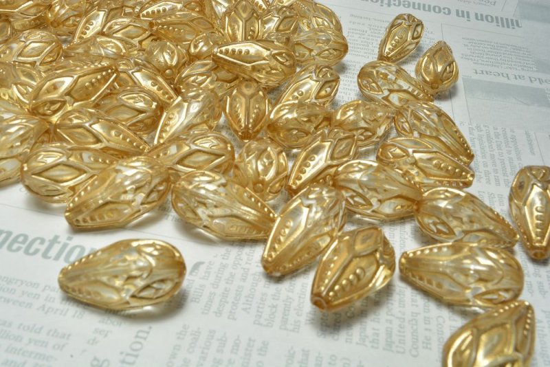 画像1: 4個 デザイン アクリル ビーズ ドロップ クリア 20mm ピアス イヤリング パーツ ネックレス ハンドメイド DIY ビーズクラブ (1)