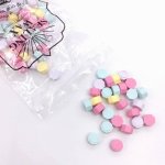 画像5: シーリングワックス ワックスビーズ マカロン 約100粒セット No.01 シーリングスタンプ 水色 ピンク イエロー パープル 蝋 封蝋 手紙 ギフトカード プレゼント 招待状 ビーズクラブ (5)