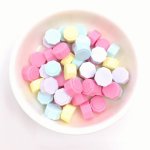 画像3: シーリングワックス ワックスビーズ マカロン 約100粒セット No.01 シーリングスタンプ 水色 ピンク イエロー パープル 蝋 封蝋 手紙 ギフトカード プレゼント 招待状 ビーズクラブ (3)