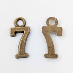 画像2: チャーム 数字の7 K-173 金古美 20個 約15mm ハンドメイド パーツ ナンバー アクセサリーパーツ ネックレス トップ 材料 ワンポイント クラフト用 ビーズクラブ (2)