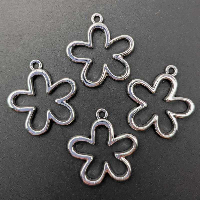 画像1: チャーム フラワー C-001 中空タイプ シルバー 6個セット 約23×22mm アクセサリーパーツ ハンドメイド素材 ビーズクラブ (1)