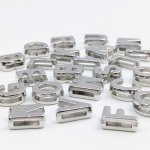 画像4: アクリルビーズ アルファベット型 B-25 シルバー イニシャル 約12mm 100個セット ハンドメイド アクセサリーパーツ プラスチックビーズ ビーズクラブ (4)