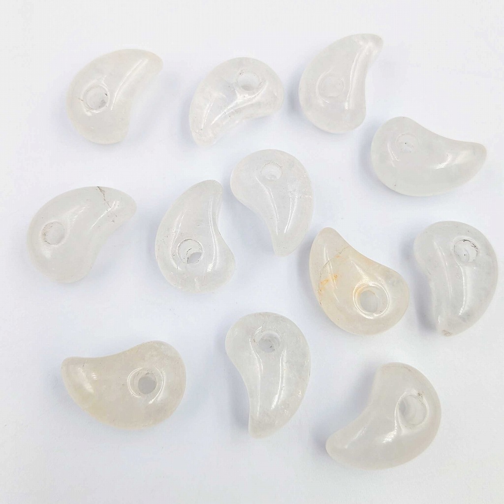 勾玉 ホワイトクォーツ 2個 約18×12mm 穴径約3mm ホワイト 白色